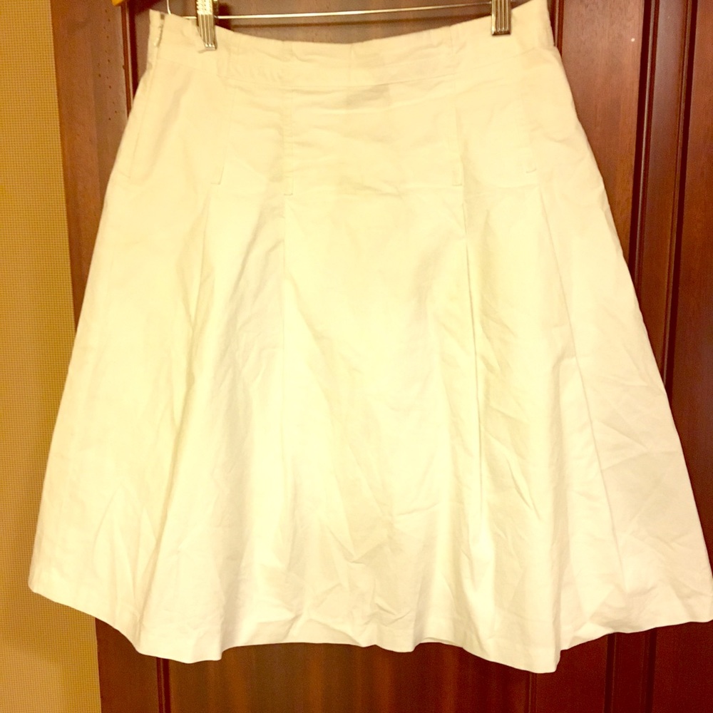 The Gap Stretch Skirt
